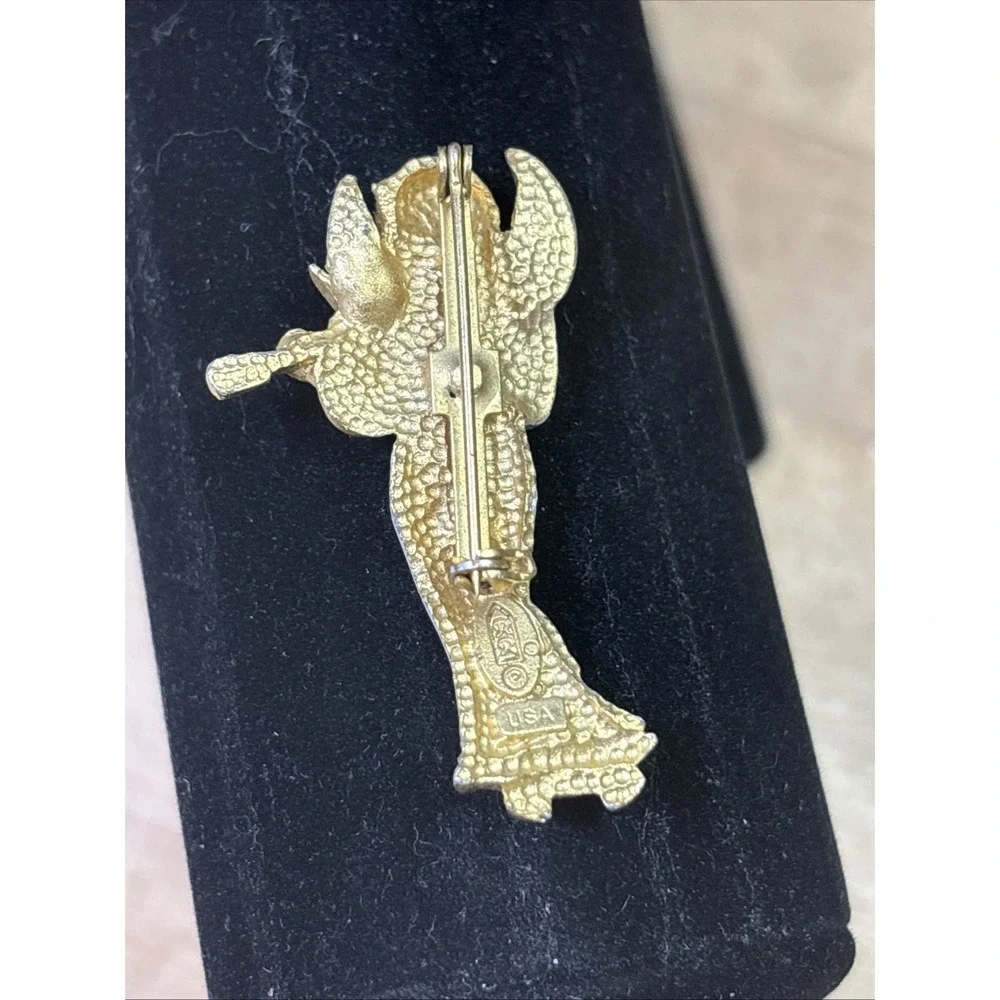 Vintage 1970s RR Roman Angel Violin Brooch Enamel Gold Tone Christmas Pin